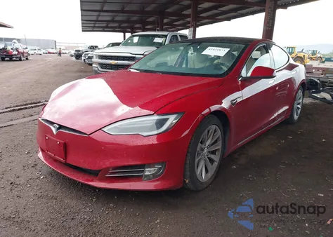 2018 Tesla Model S 100D/75D/P100D из США, поврежденный, VIN 5YJSA1E25JF244607